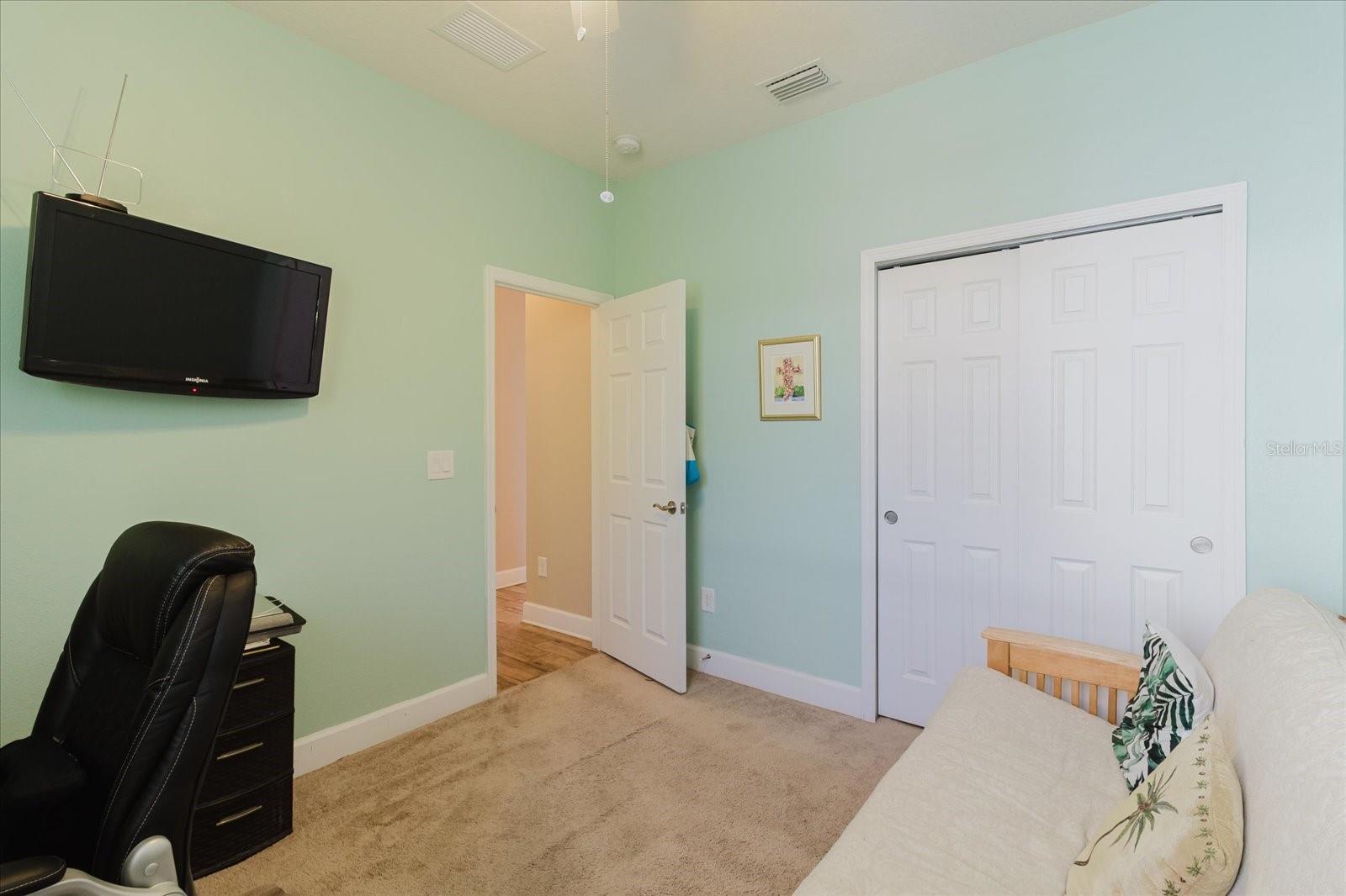 Listing photo id 50 for 6516 Salt Creek Avenue