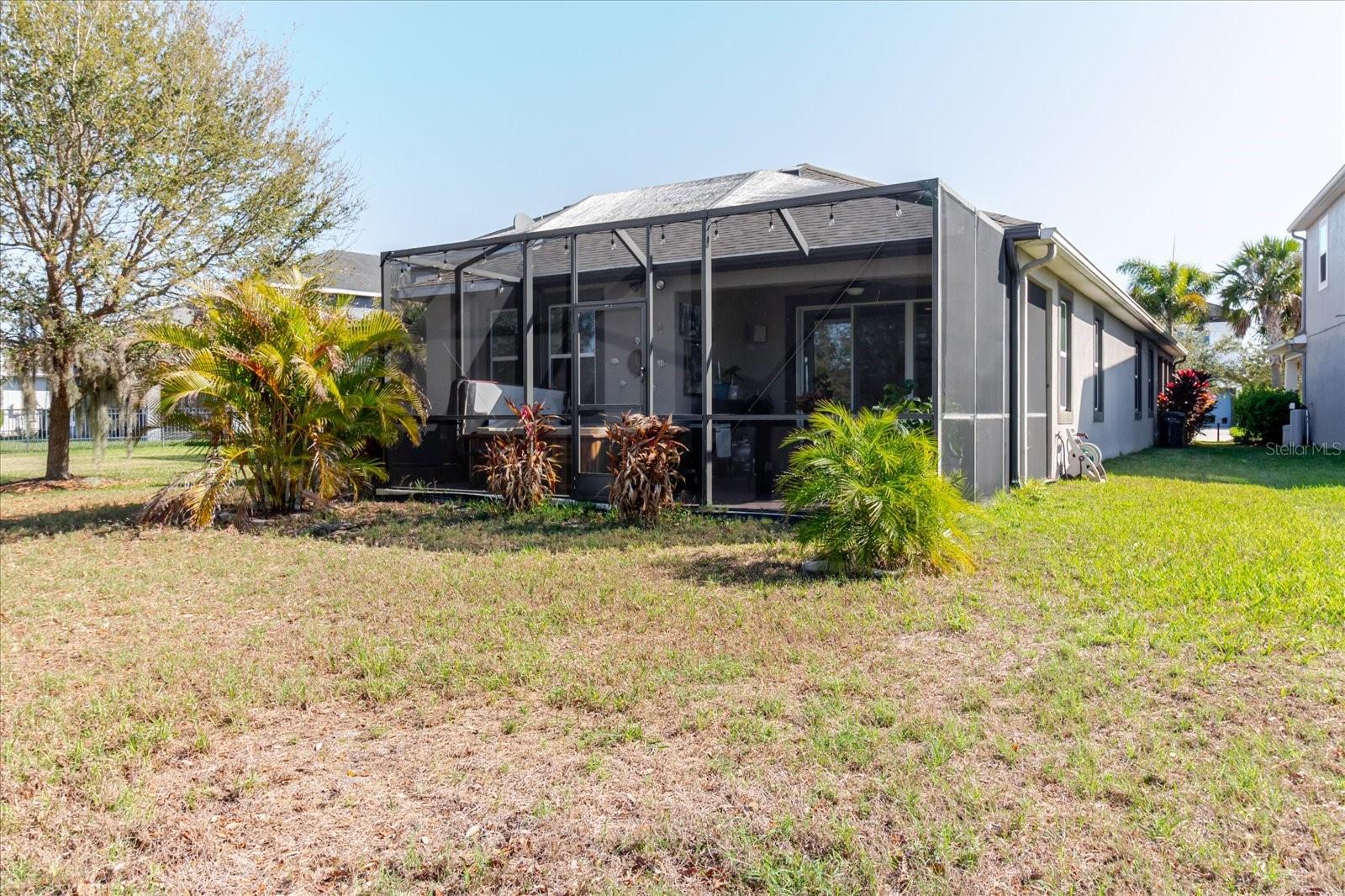 Listing photo id 59 for 6516 Salt Creek Avenue