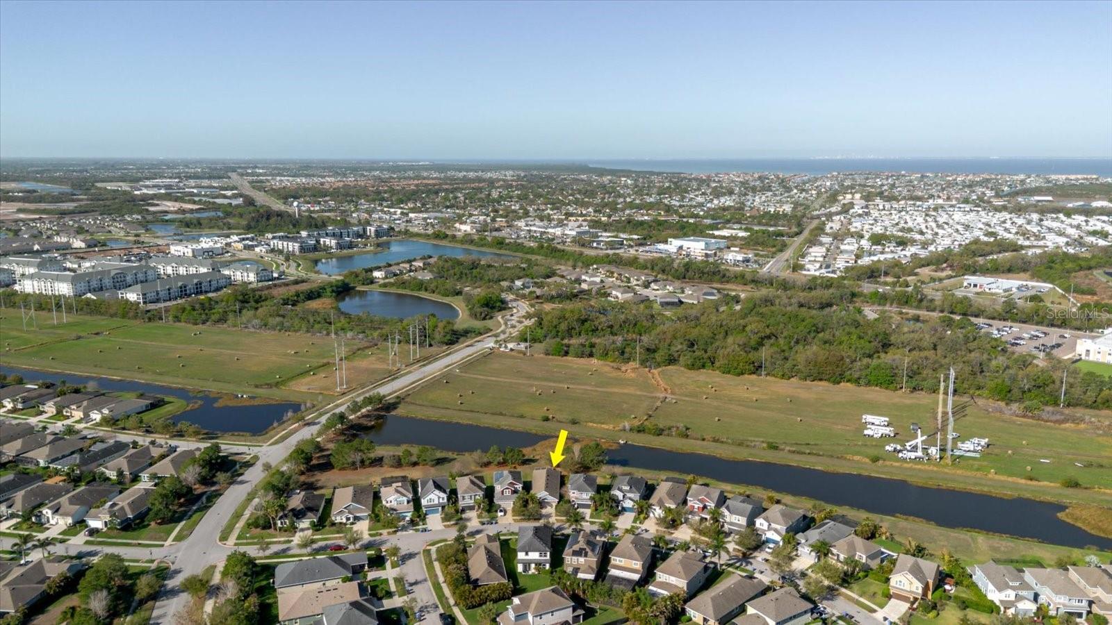 Listing photo id 77 for 6516 Salt Creek Avenue