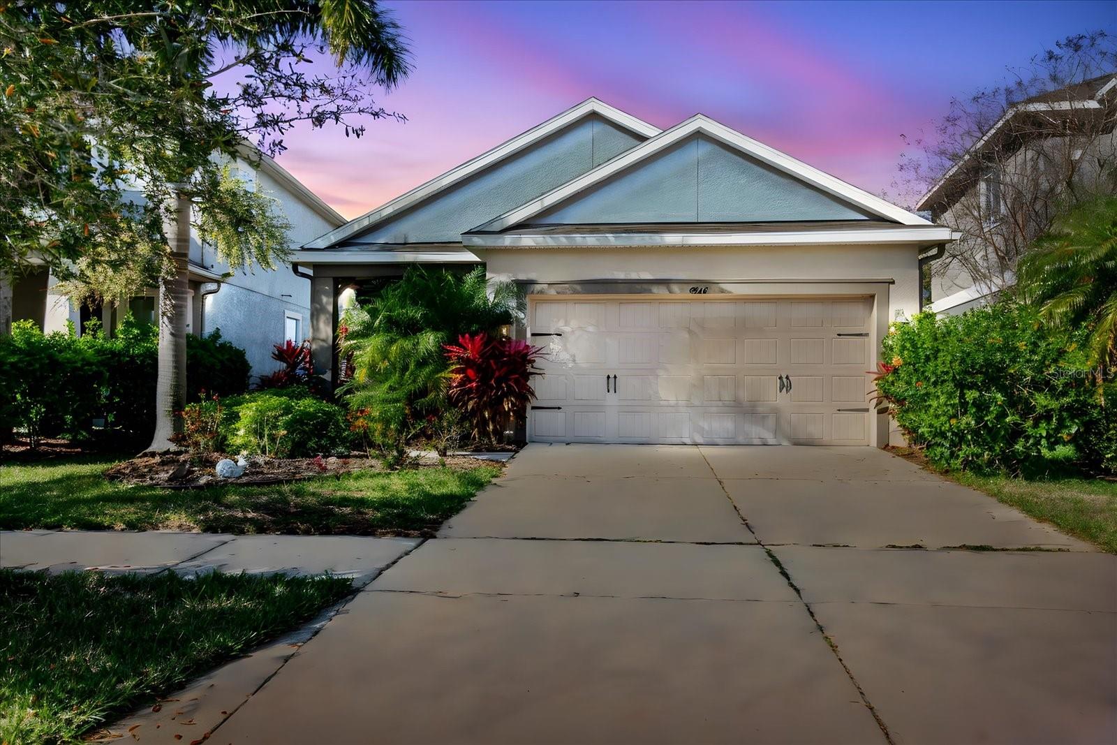 Listing photo id 79 for 6516 Salt Creek Avenue