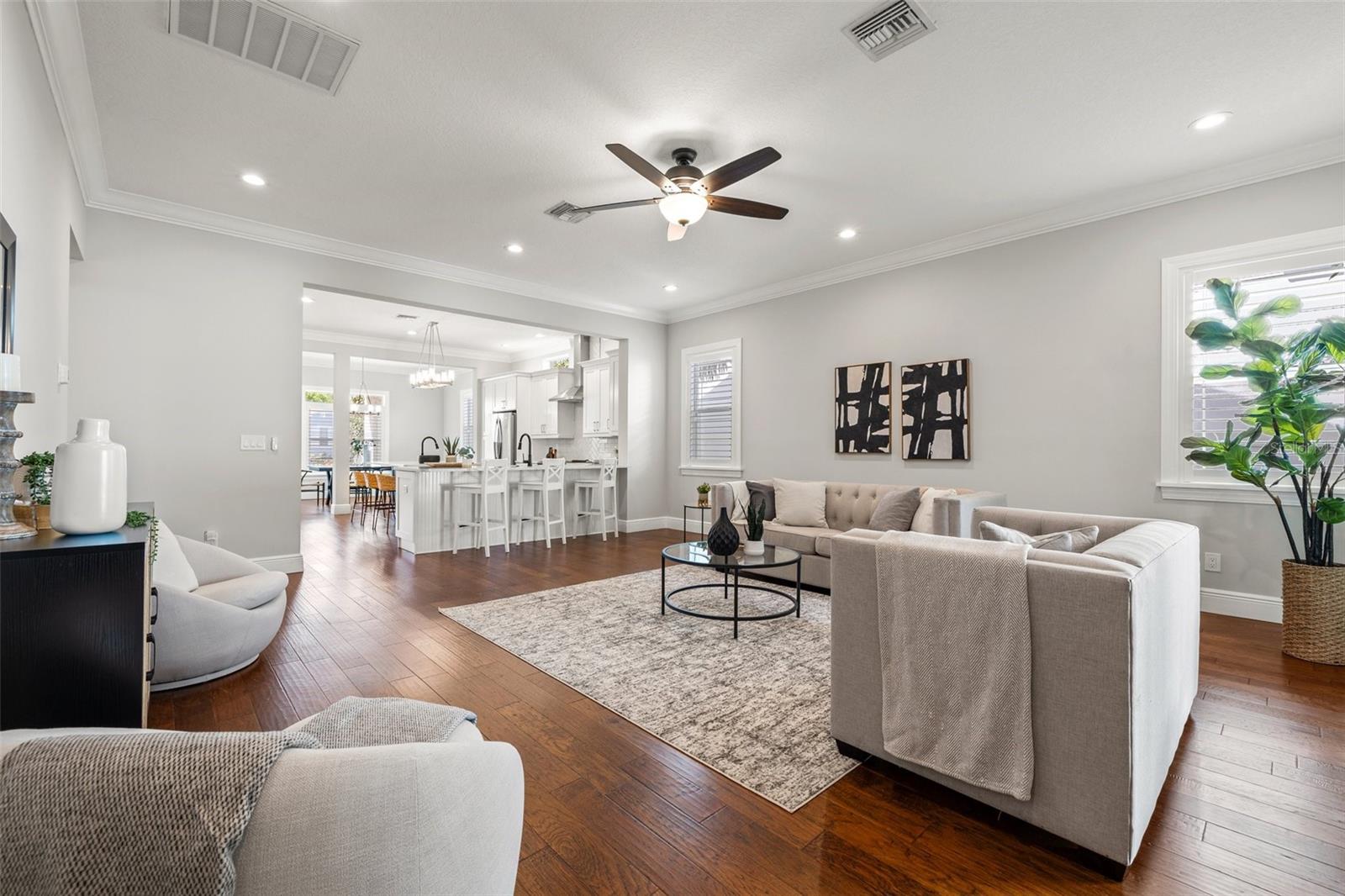 Image 21 of 44 For 445 29th Avenue N