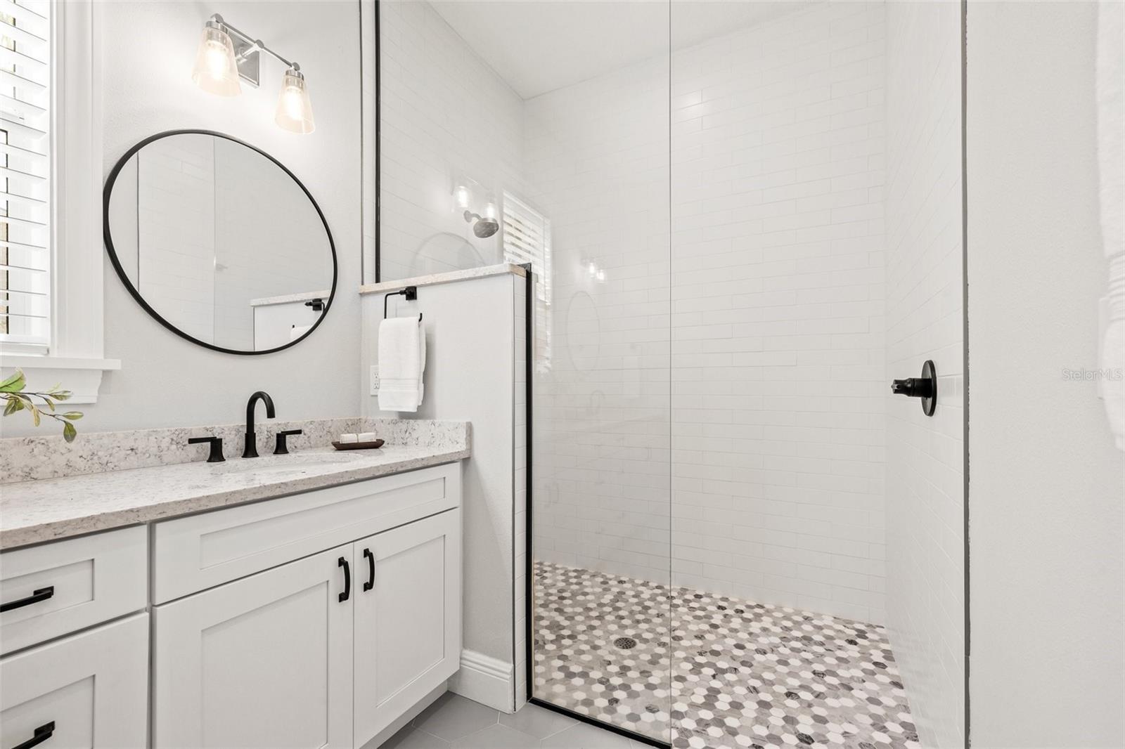 Image 28 of 44 For 445 29th Avenue N