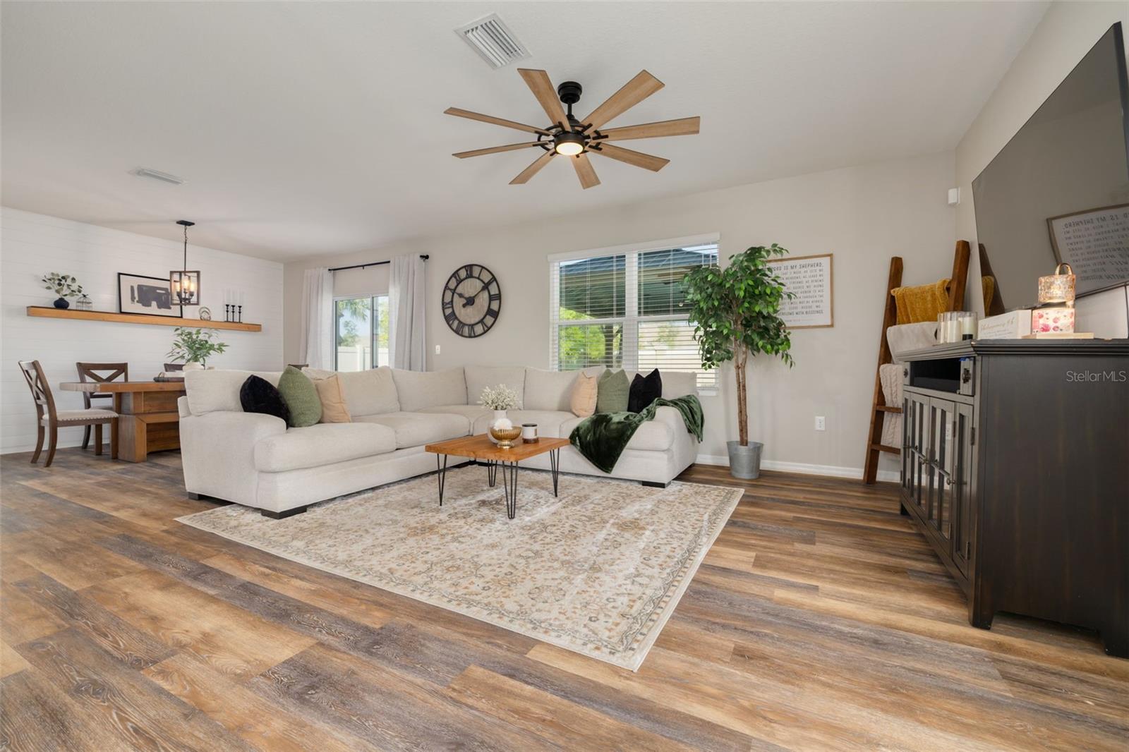 Image 17 of 70 For 7518 Tuscan Bay Circle