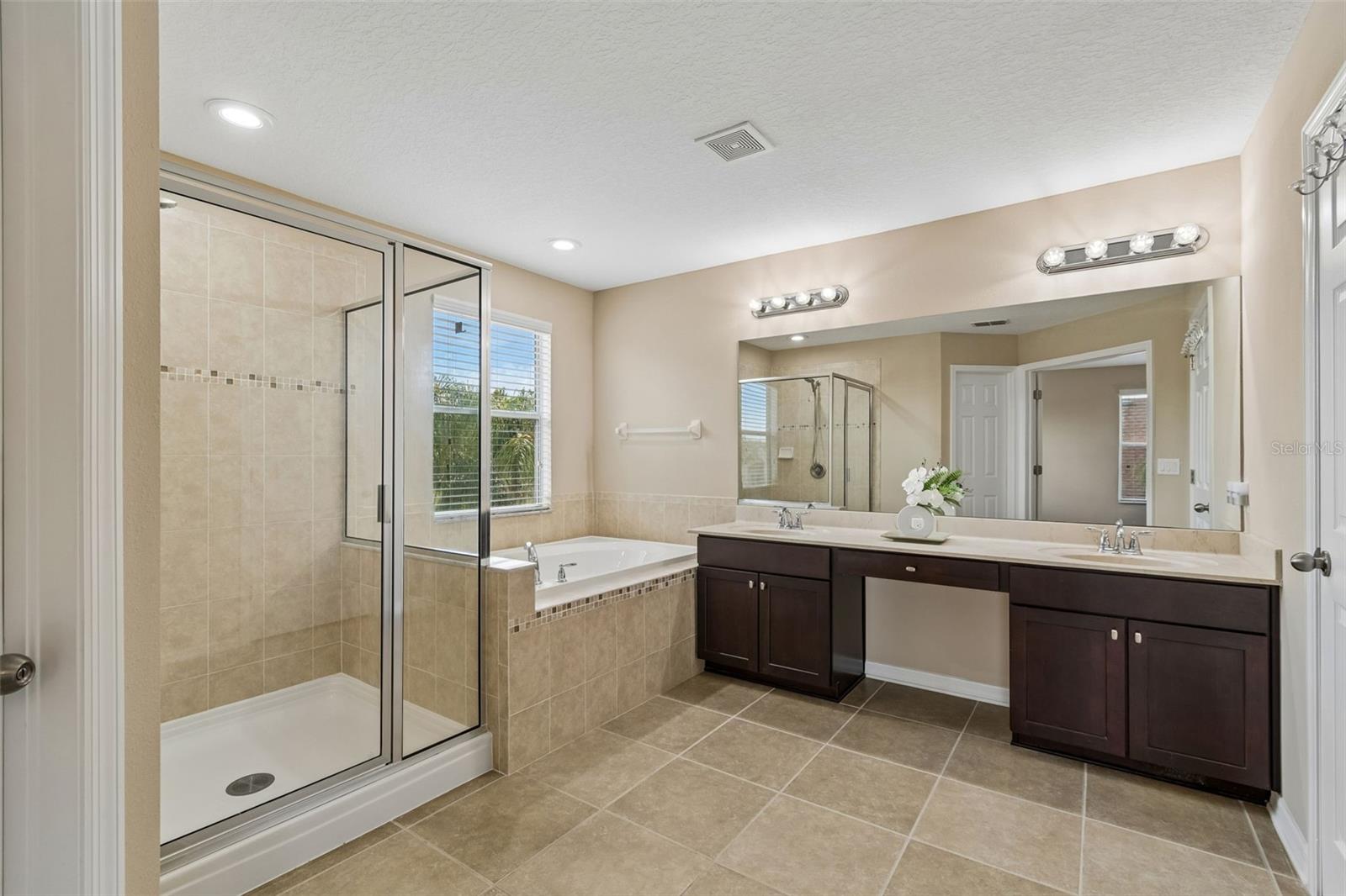 Image 28 of 47 For 10837 Breaking Rocks Drive