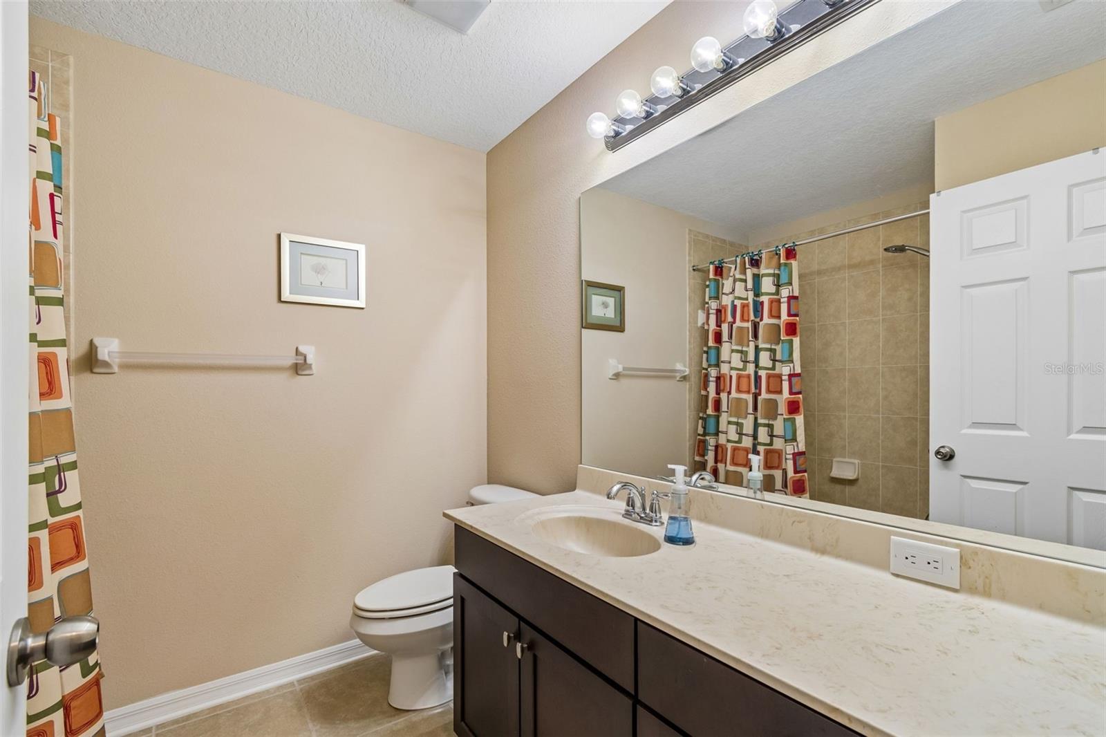 Image 32 of 47 For 10837 Breaking Rocks Drive