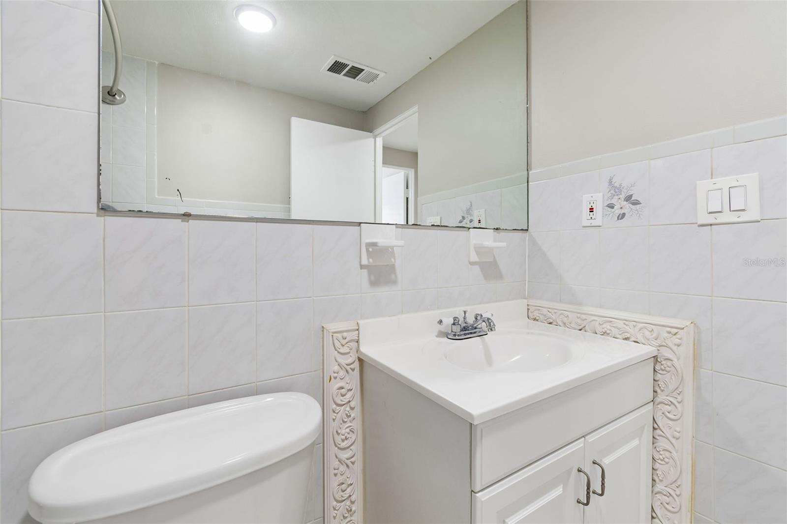 Image 19 of 41 For 6705 Ralston Beach Circle