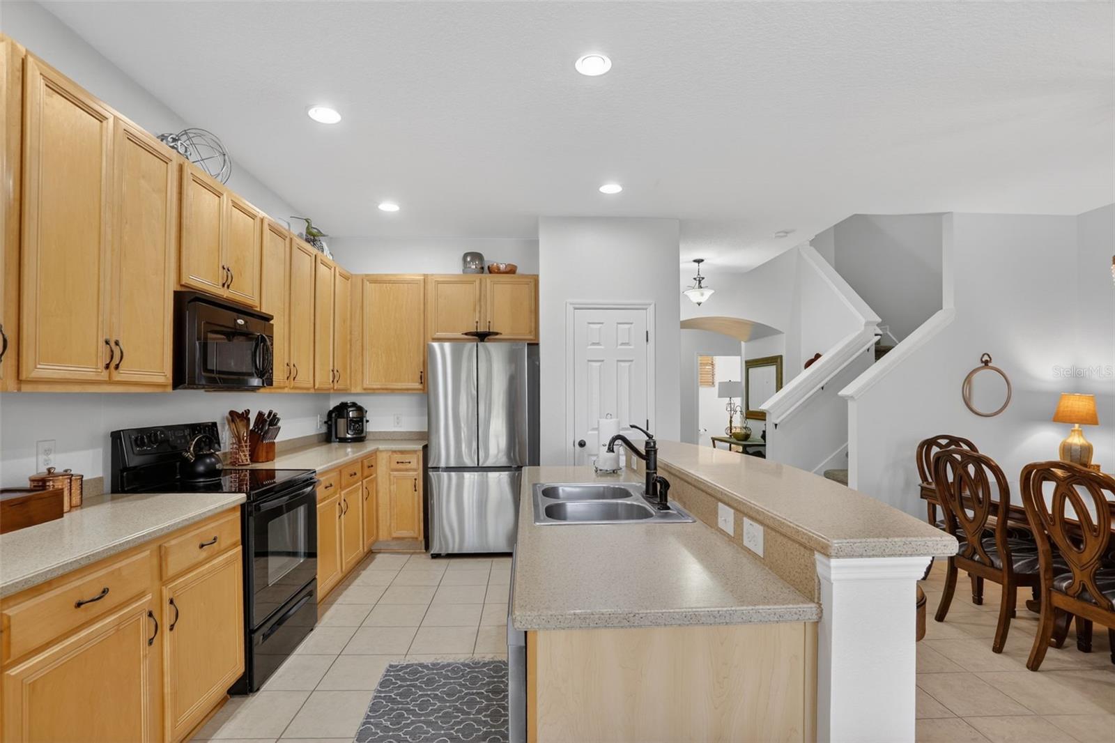 Image 4 of 20 For 3060 Seaview Castle Drive