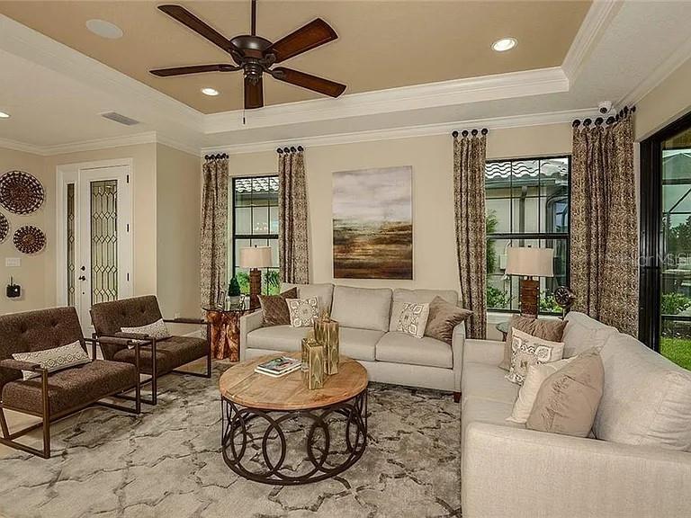 Image 4 of 38 For 11119 Callisia Drive