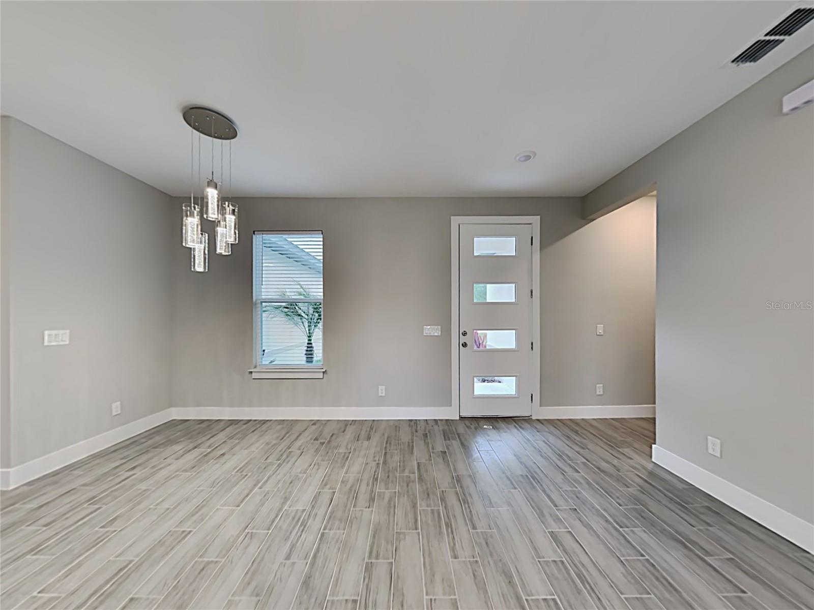 Image 12 of 16 For 316 Fern Court