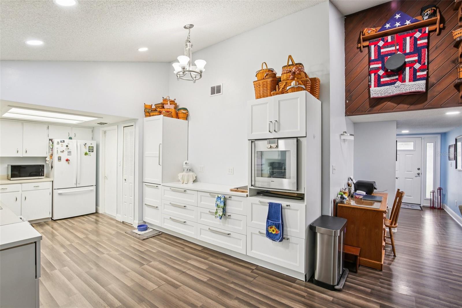 Image 6 of 40 For 3613 Coppertree Circle