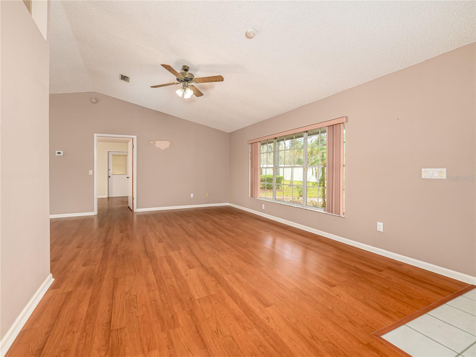 Image 14 of 44 For 24180 Landing Drive