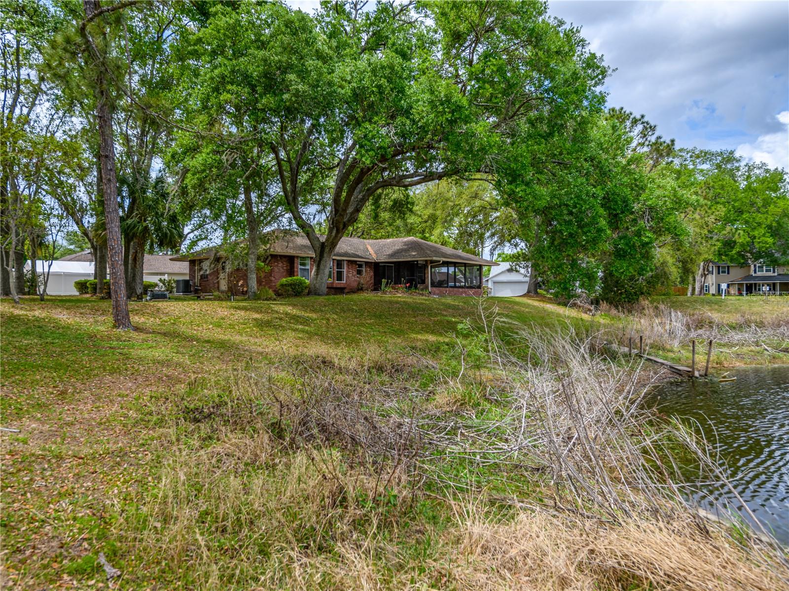 Image 33 of 44 For 24180 Landing Drive