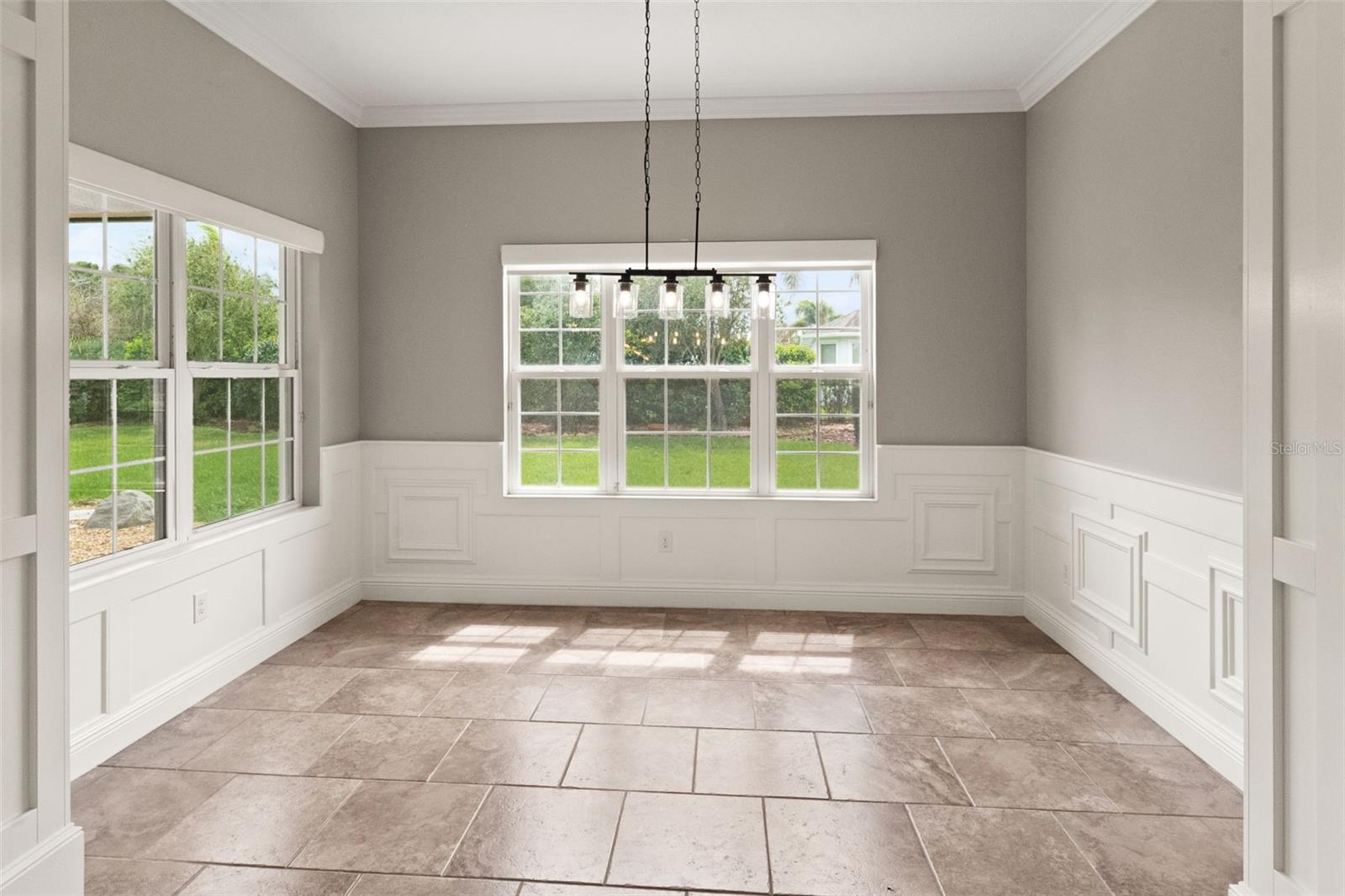 Image 17 of 41 For 7011 Covington Stone Avenue