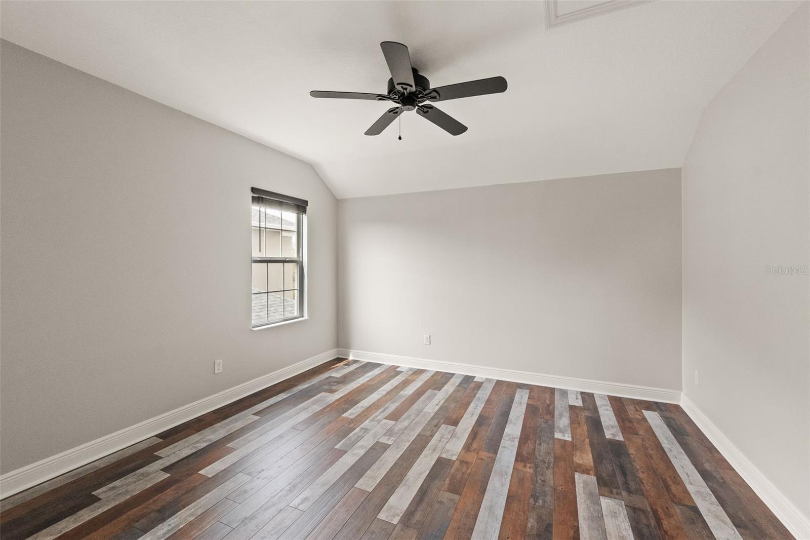 Image 37 of 41 For 7011 Covington Stone Avenue