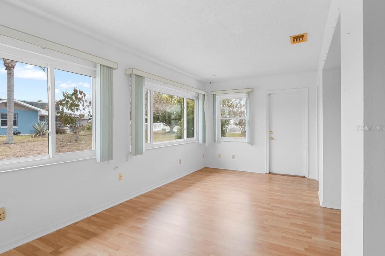 Image 10 of 45 For 656 Fort Duquesna Drive