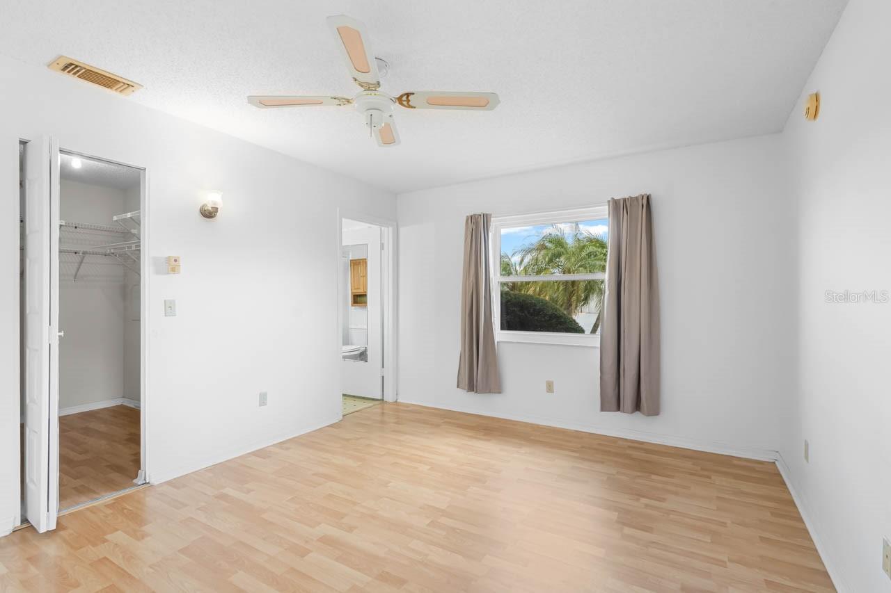 Image 18 of 45 For 656 Fort Duquesna Drive