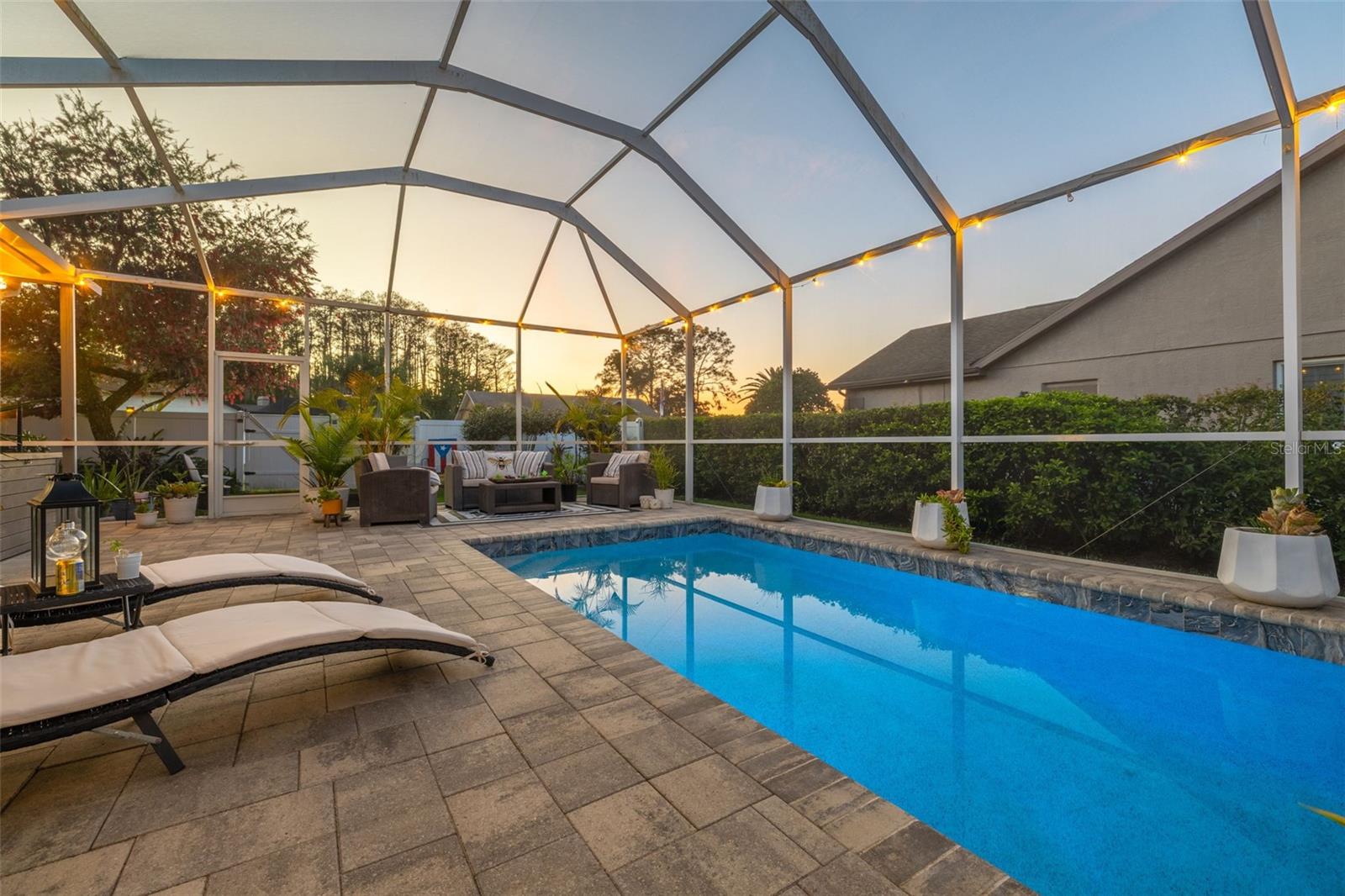 Listing photo id 21 for 7437 Cheltnam Court