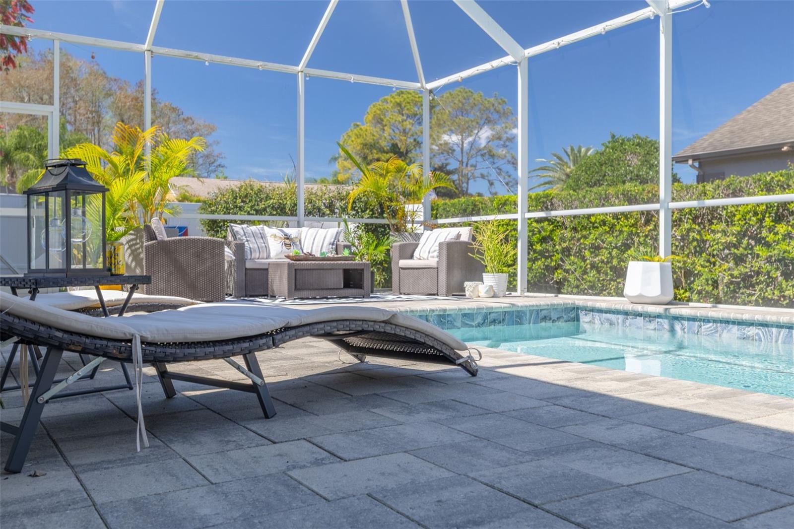 Listing photo id 24 for 7437 Cheltnam Court