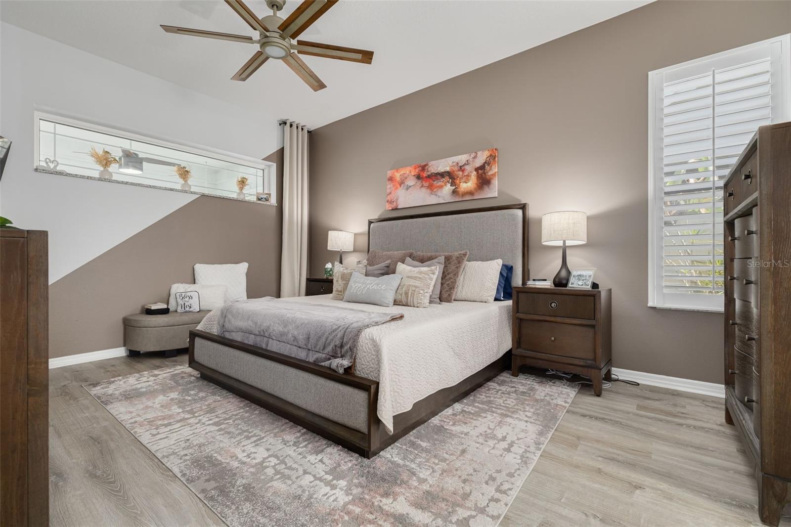 Listing photo id 29 for 7437 Cheltnam Court