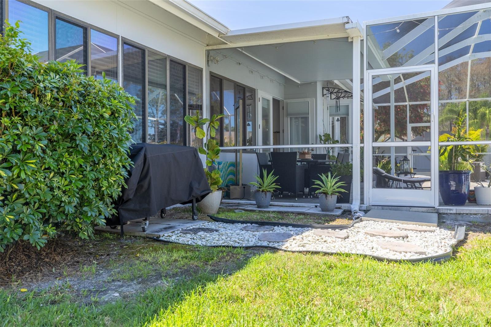 Listing photo id 42 for 7437 Cheltnam Court