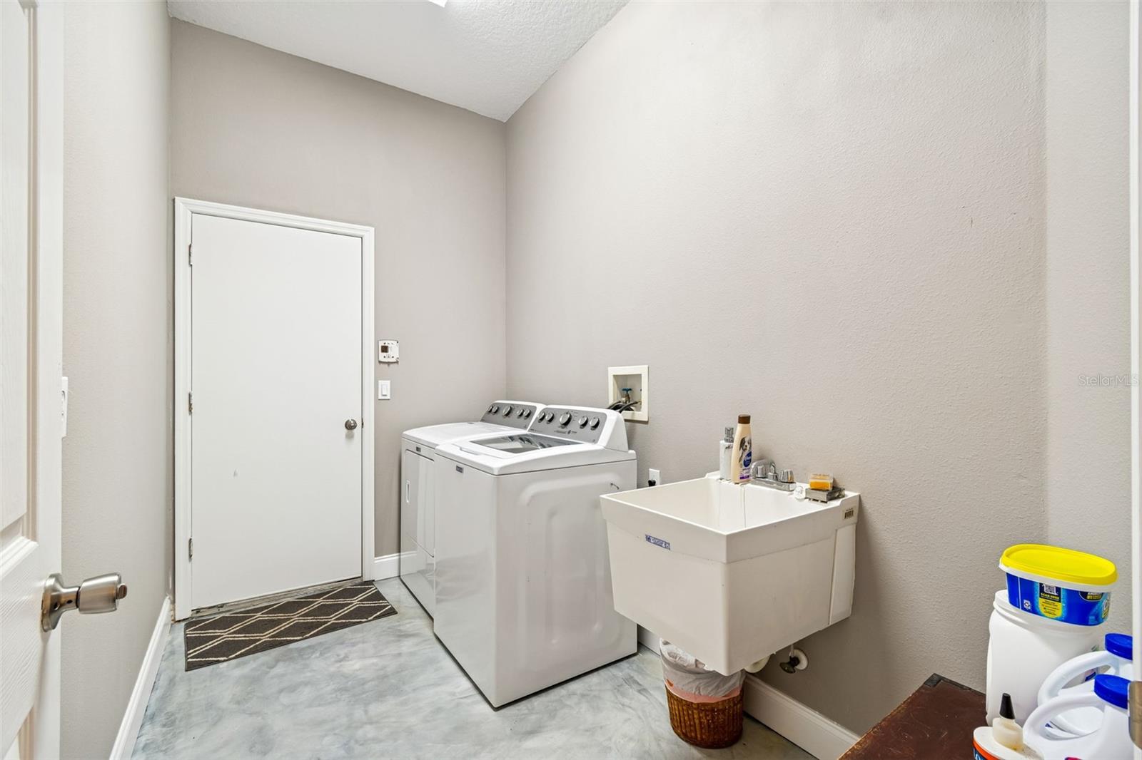 Image 40 of 59 For 5506 Camille Court