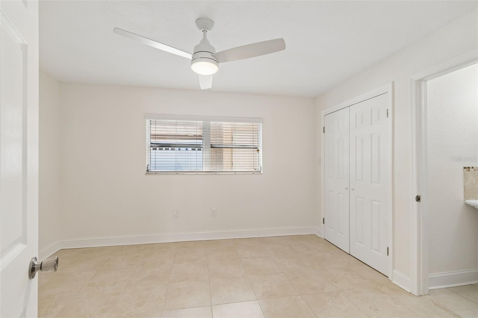 Image 19 of 39 For 208 Danube Avenue 103