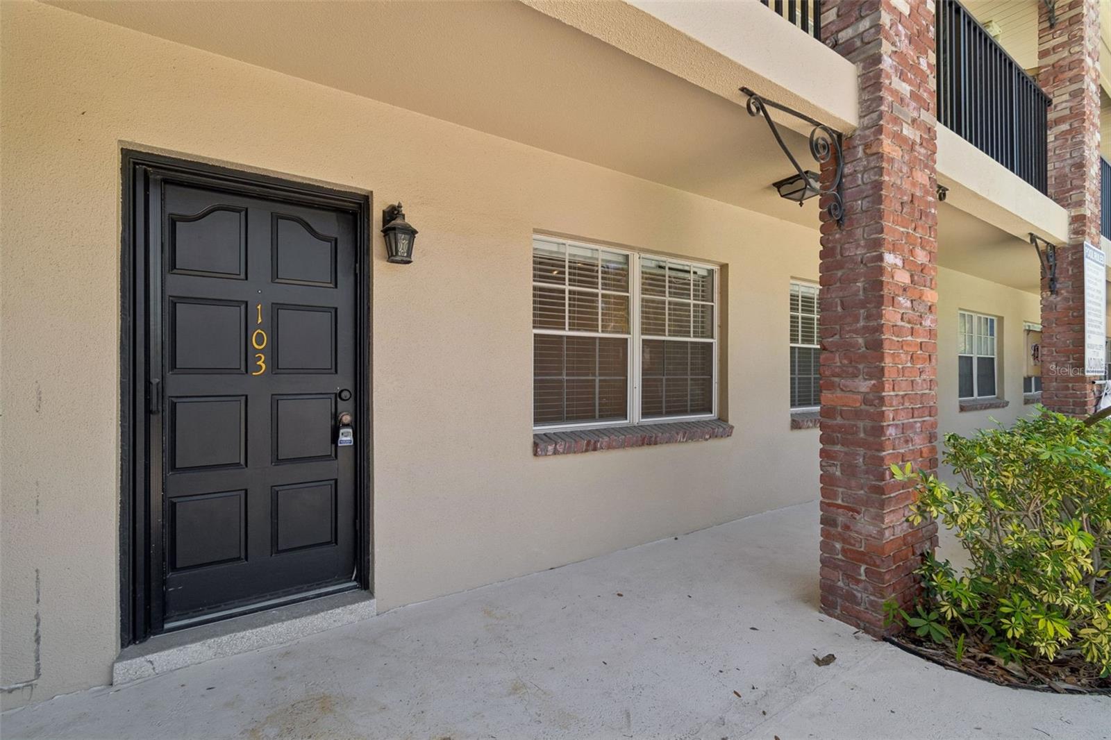 Image 24 of 39 For 208 Danube Avenue 103