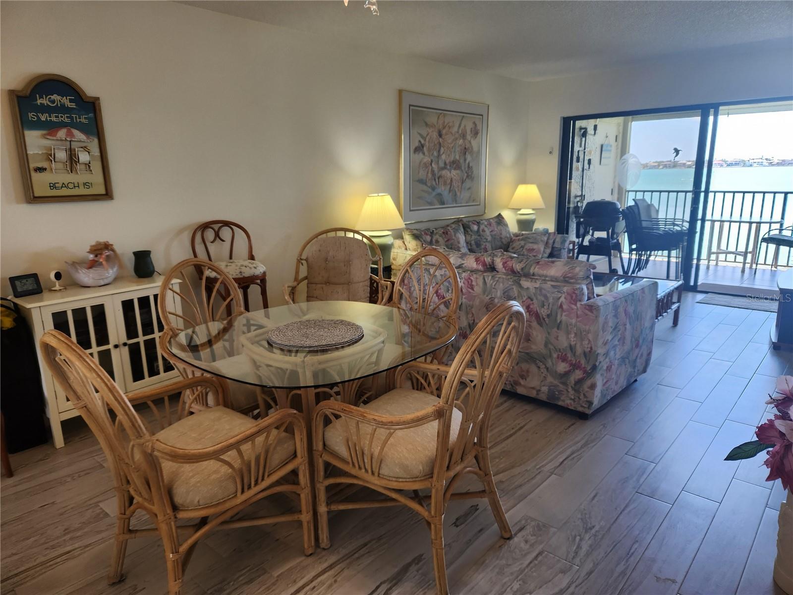 Image 4 of 17 For 6287 Bahia Del Mar Circle 311