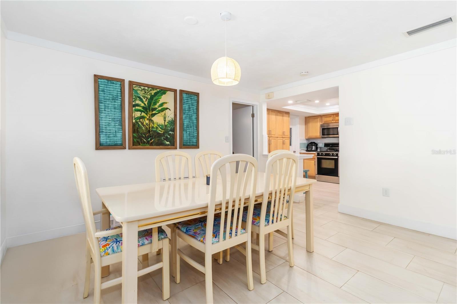 Image 11 of 28 For 1855 Sandbar Drive