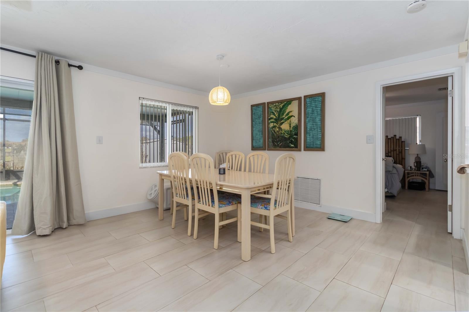 Image 9 of 28 For 1855 Sandbar Drive