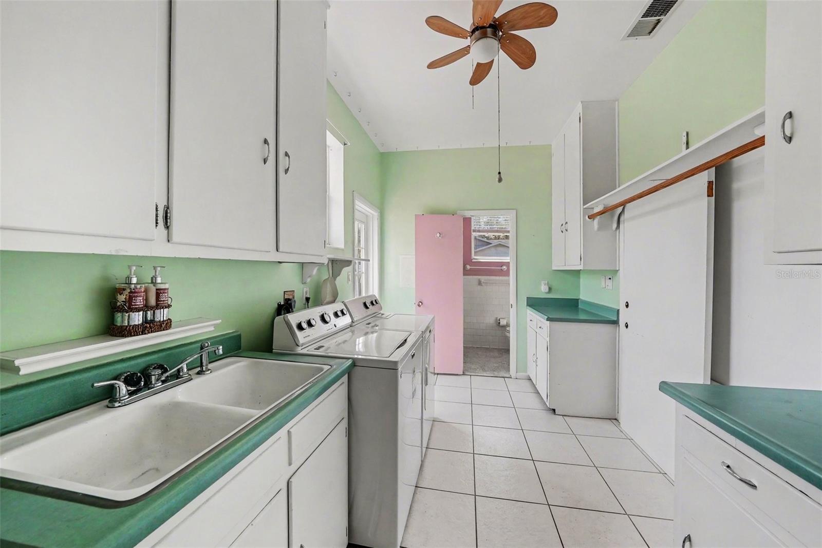 Image 25 of 33 For 509 Walker Street