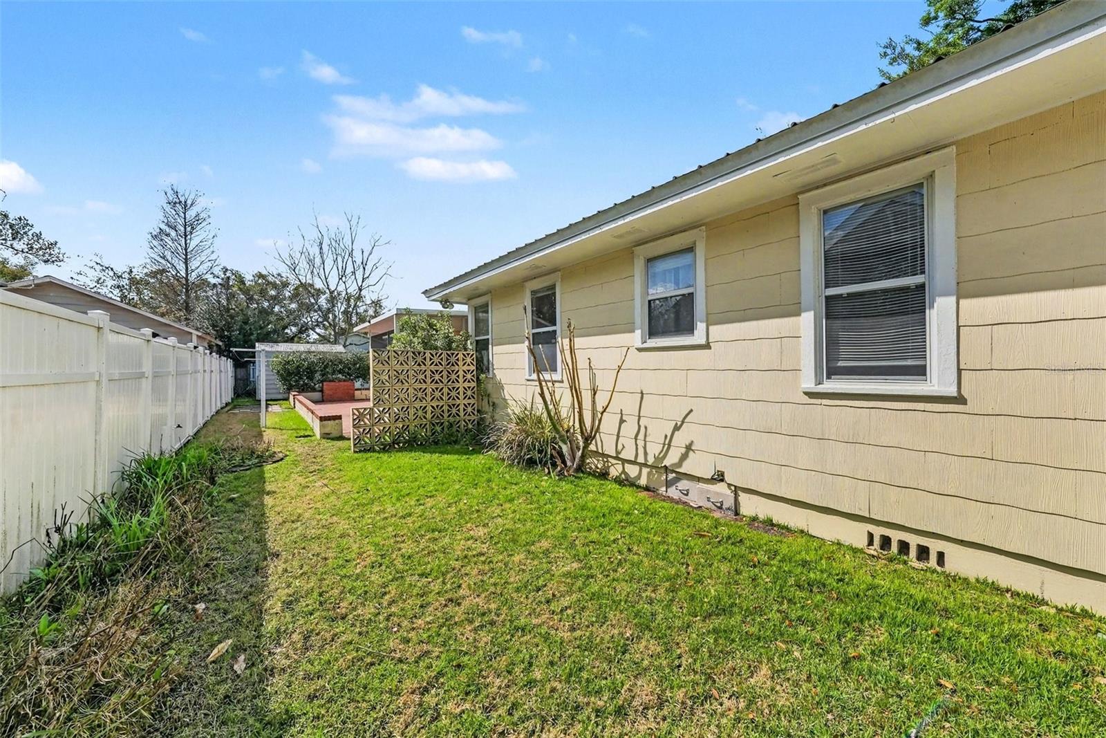 Image 30 of 33 For 509 Walker Street