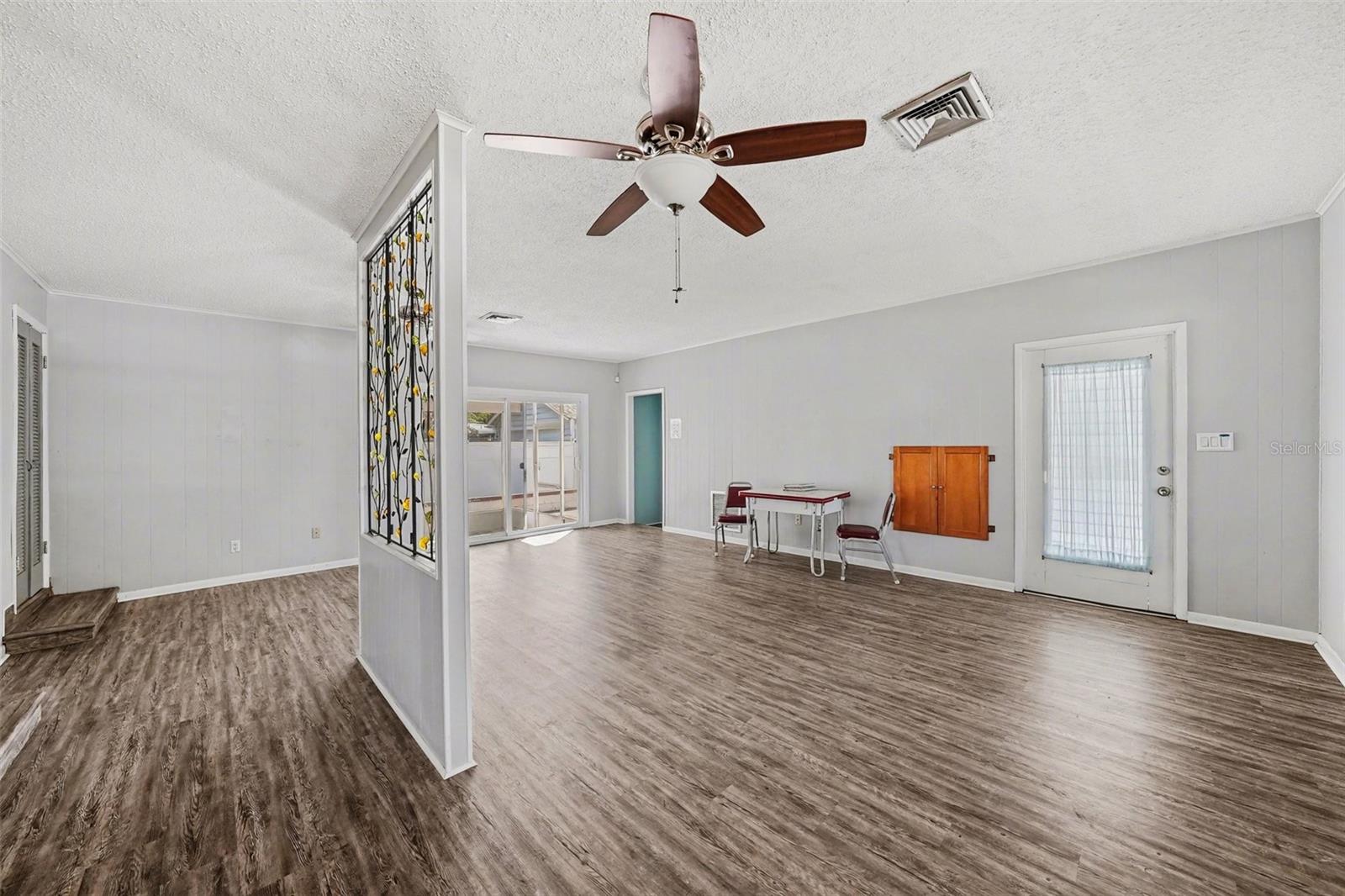 Image 7 of 33 For 509 Walker Street