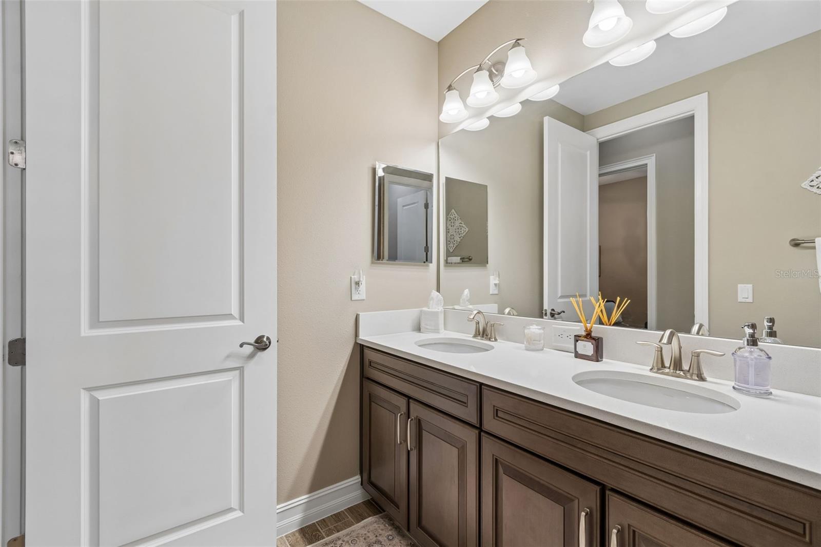 Image 68 of 100 For 29190 Picana Lane