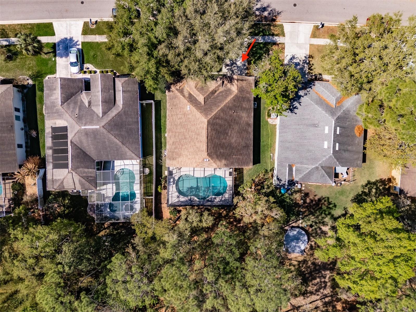 Listing photo id 43 for 3732 Hollow Wood Drive