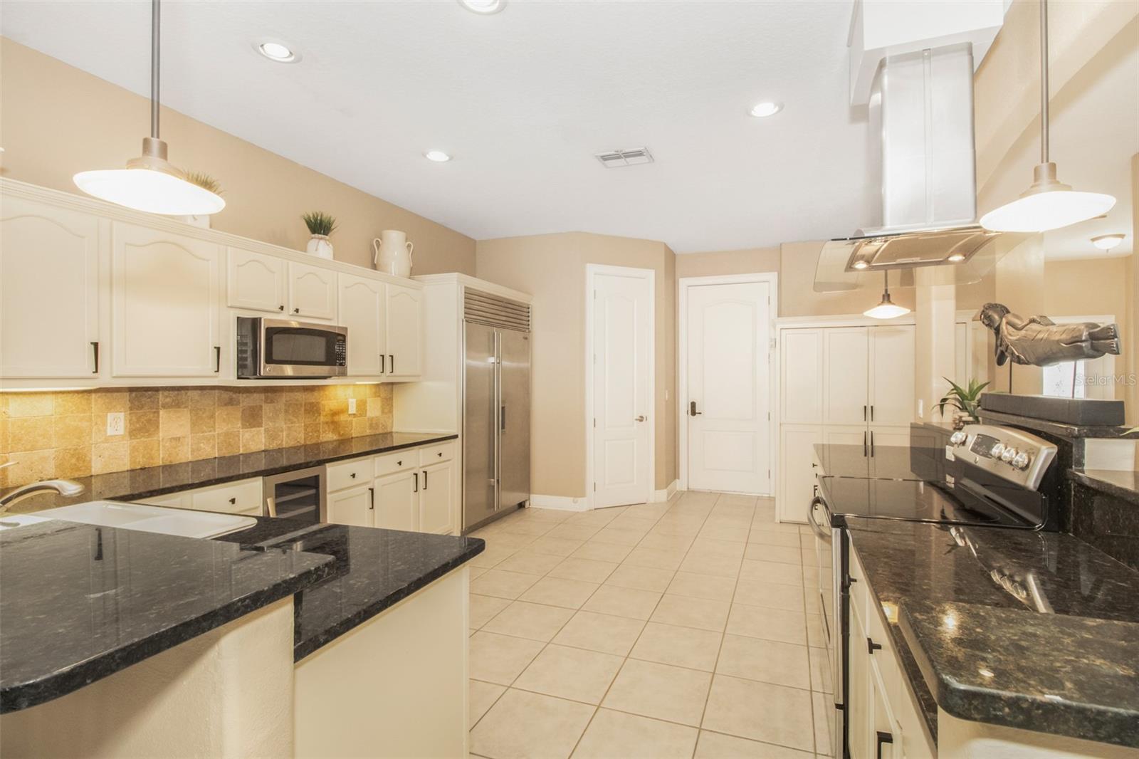 Image 12 of 34 For 19331 Haskell Place