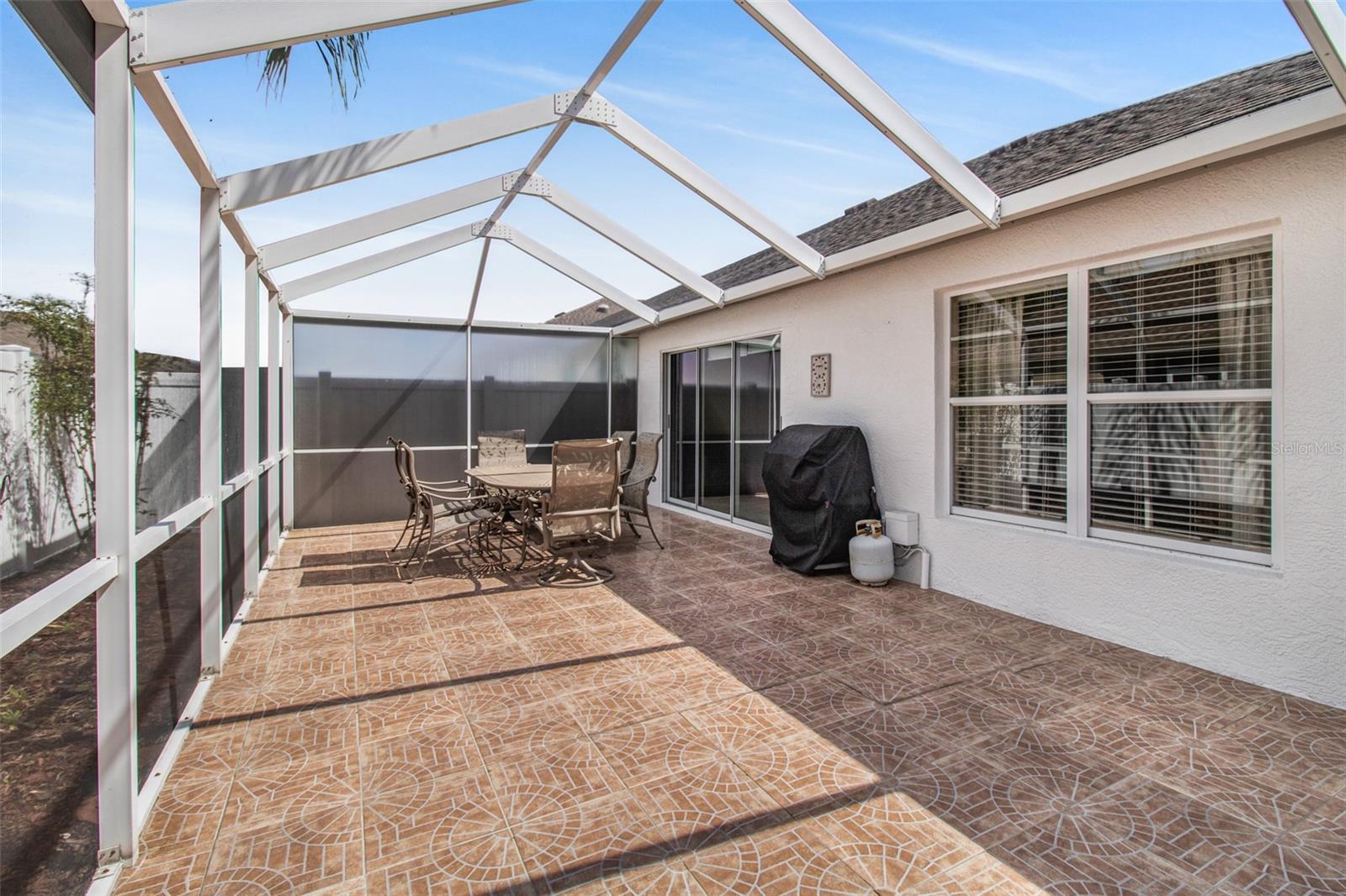 Image 4 of 34 For 19331 Haskell Place