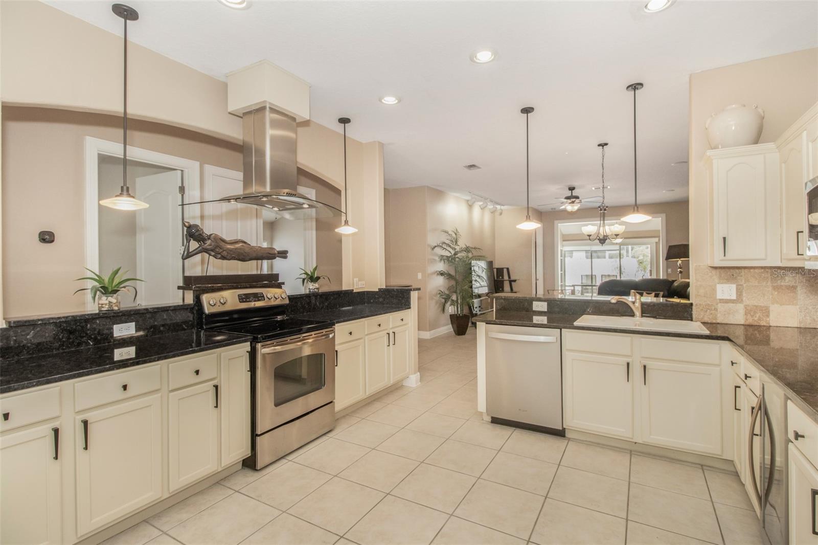 Image 9 of 34 For 19331 Haskell Place