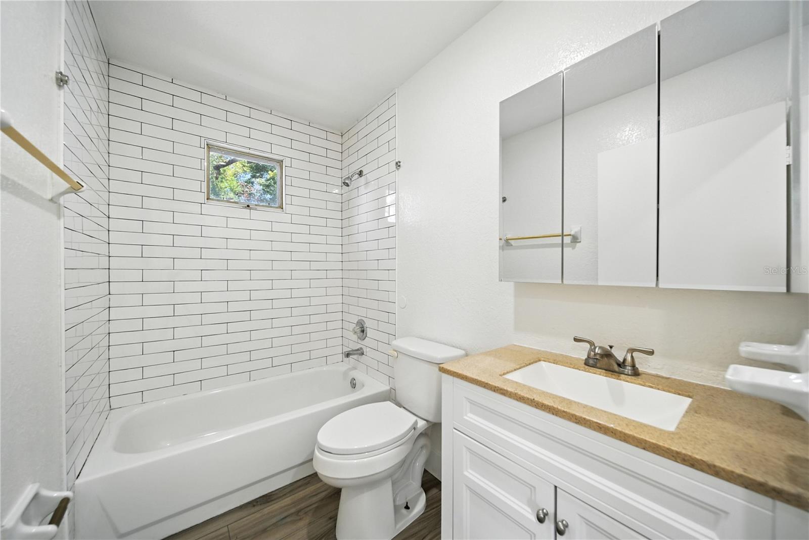 Image 23 of 30 For 501 Sparkman Avenue