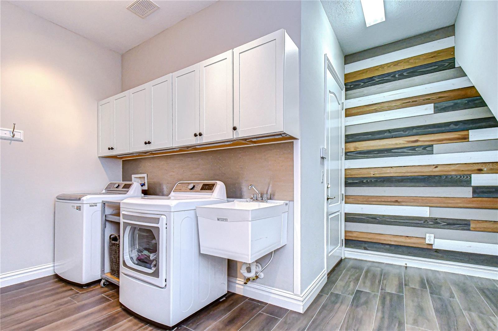 Image 72 of 74 For 14908 Bassinger Lane