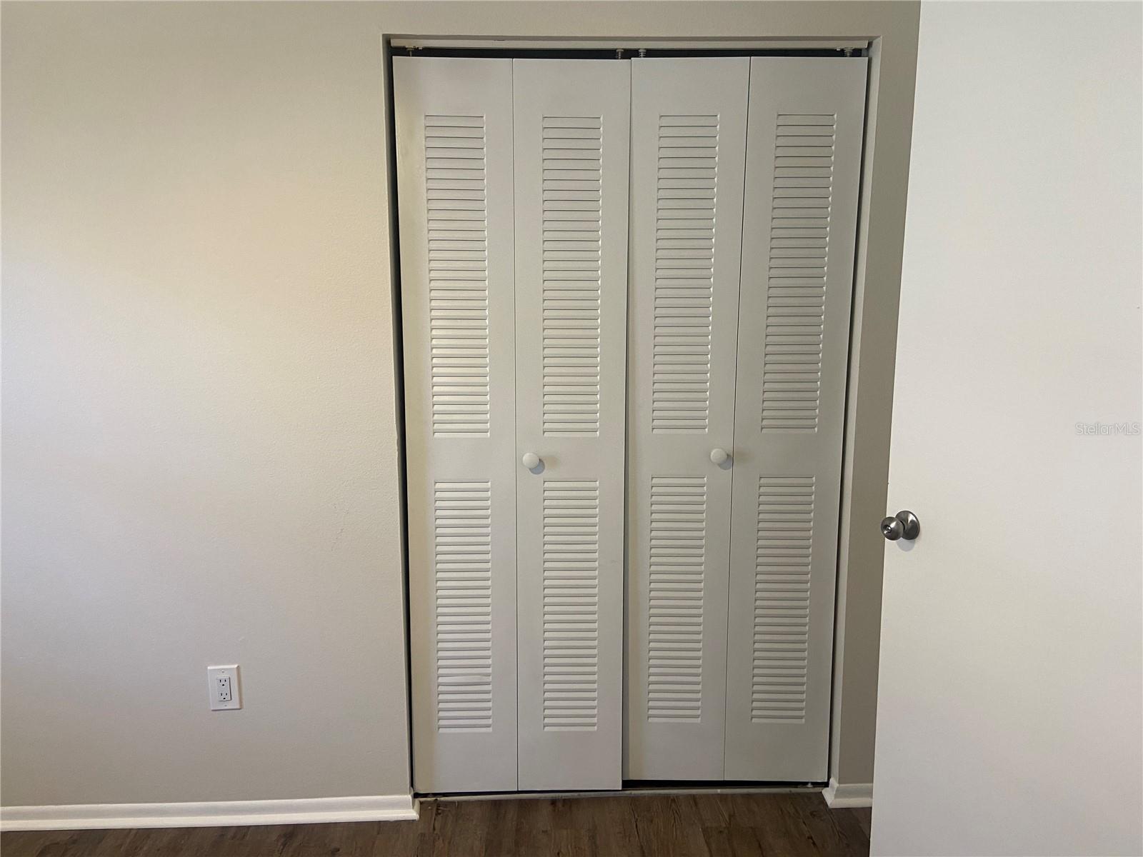 Image 18 of 23 For 3822 Valley Tree Dr Valley Tree Drive