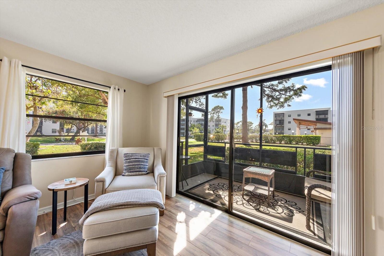 Image 11 of 37 For 6080 80 Street N 102