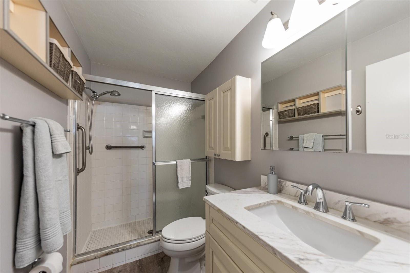 Image 22 of 37 For 6080 80 Street N 102