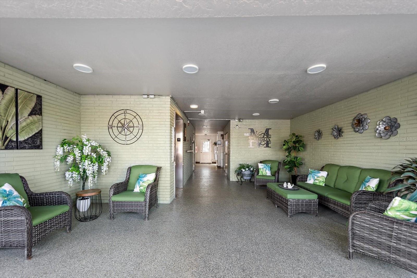 Image 33 of 37 For 6080 80 Street N 102