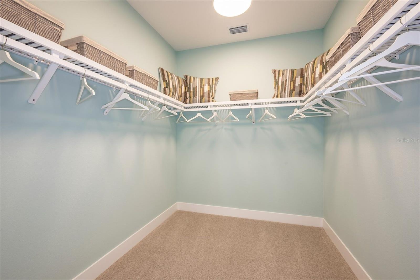 Image 8 of 23 For 17939 Cropside Trail