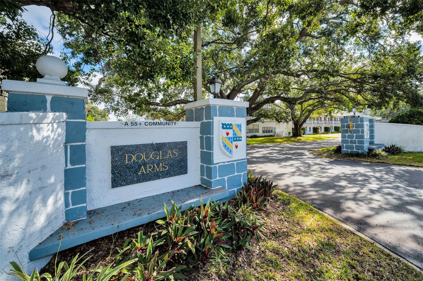 Image 33 of 44 For 400 Glennes Lane 107