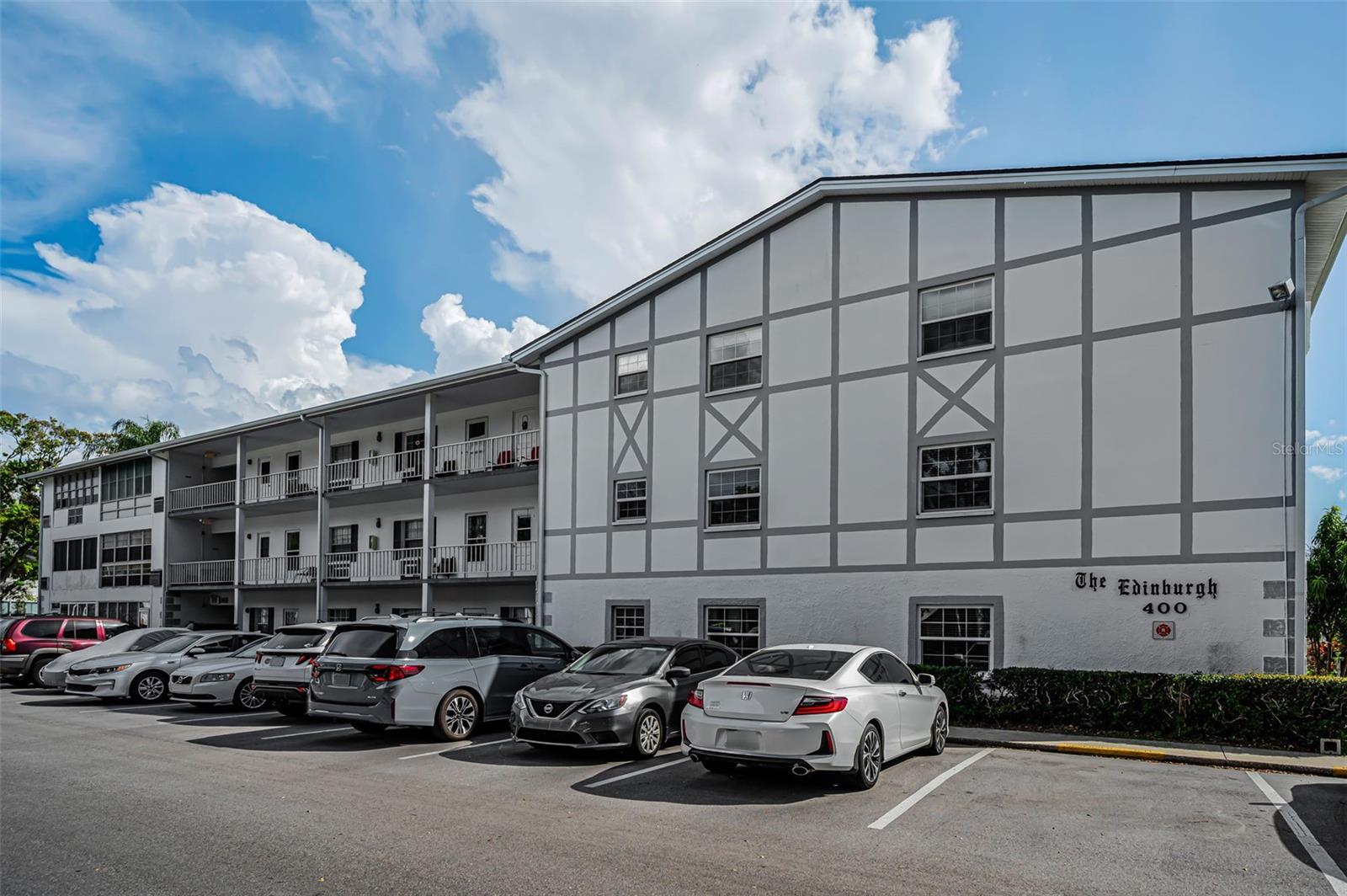 Image 35 of 44 For 400 Glennes Lane 107