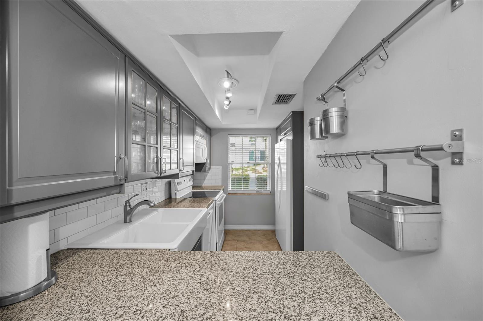 Image 9 of 44 For 400 Glennes Lane 107