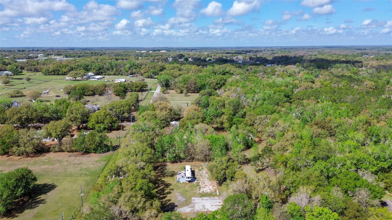 Image 17 of 20 For 2015 Socrum Loop Road