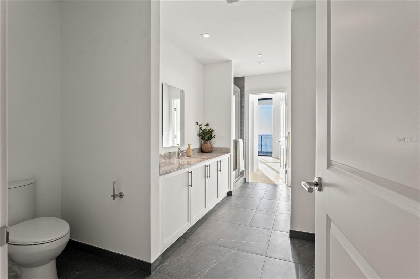 Image 24 of 34 For 3015 Ysabella Avenue 1803